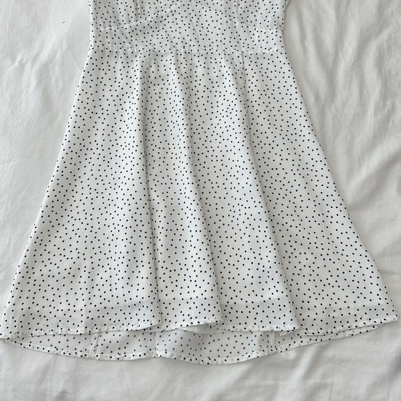 Dynamite Polka Dot Flowy Dress - Picture 3 of 4
